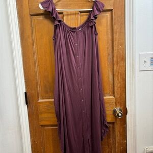 Kindred Bravely Labor & Delivery Gown in Burgundy Plum